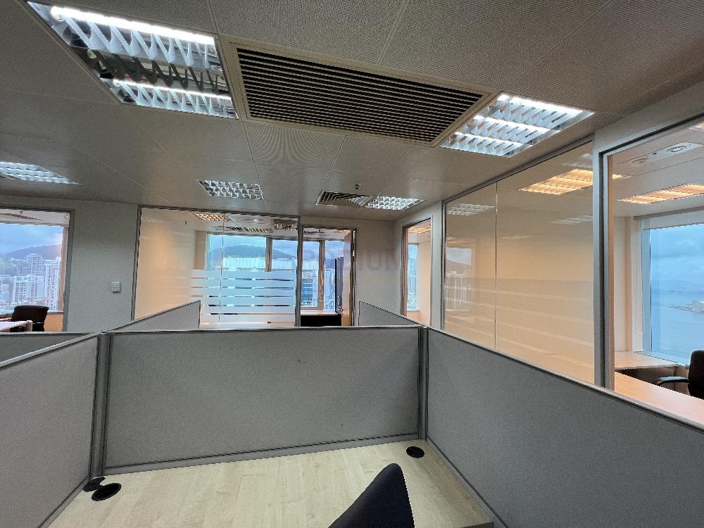 北角友邦廣場                                                     AIA Tower                                                    North Point