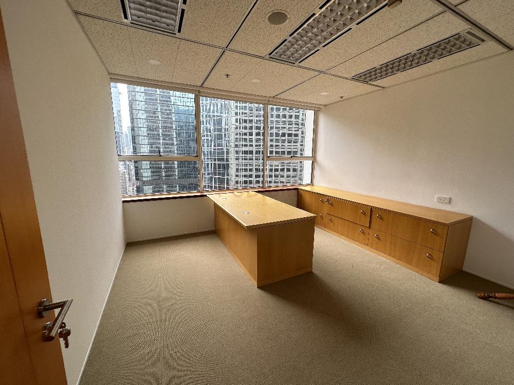 中環歷山大廈                                                     Alexandra House                                              Central