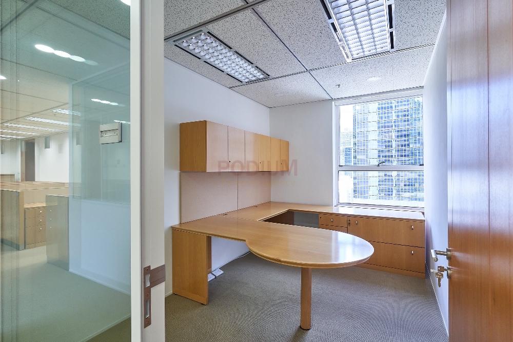 中環歷山大廈                                                     Alexandra House                                              Central