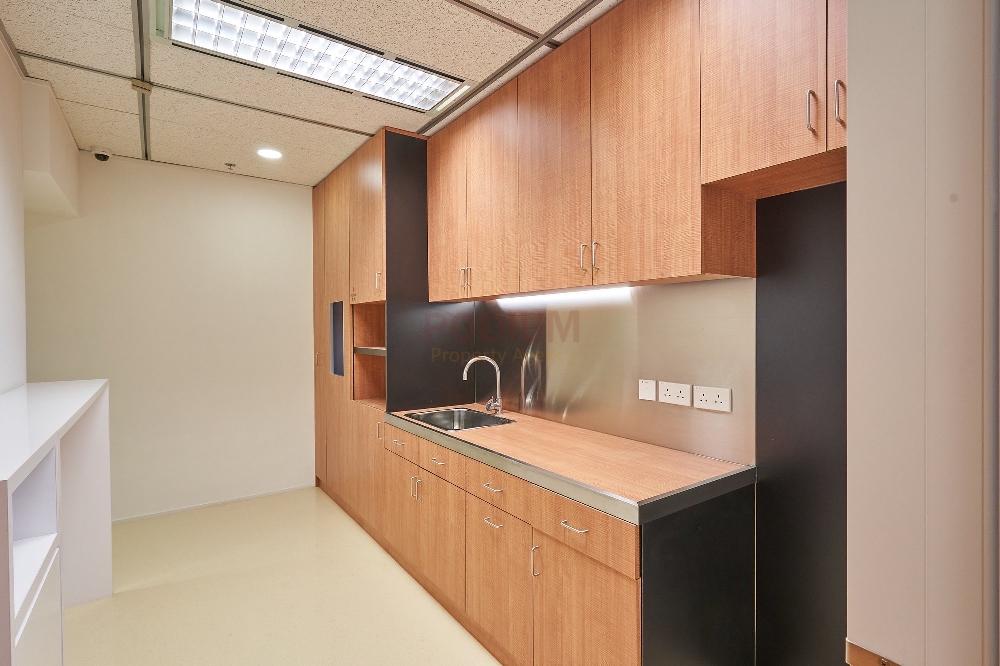 中環歷山大廈                                                     Alexandra House                                              Central