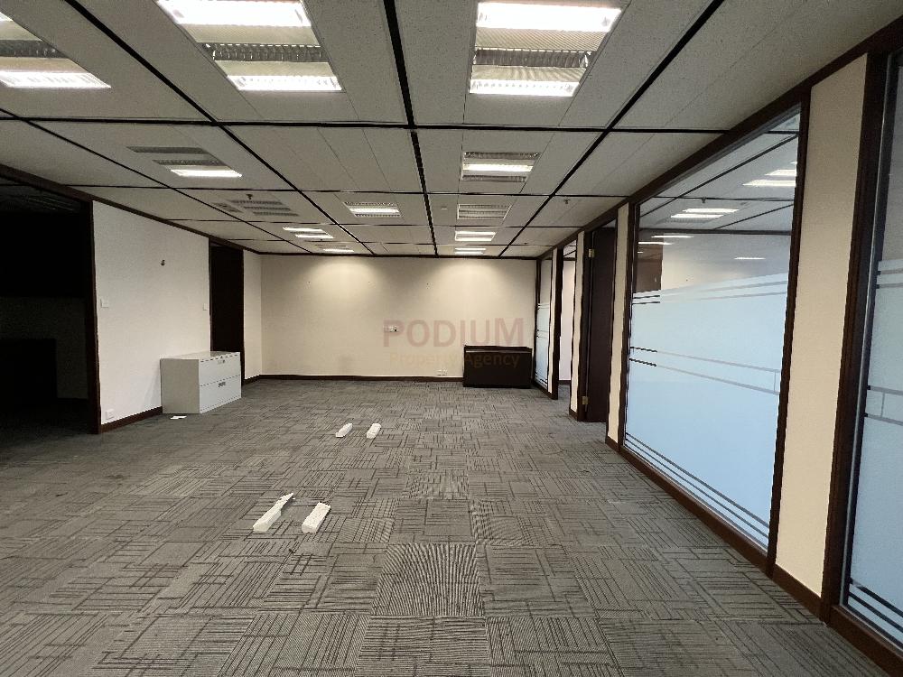 Harbour Centre                                               Wan Chai