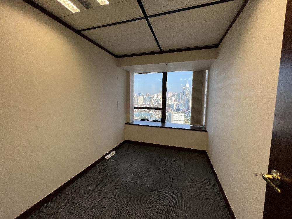 灣仔海港中心                                                     Harbour Centre                                               Wan Chai