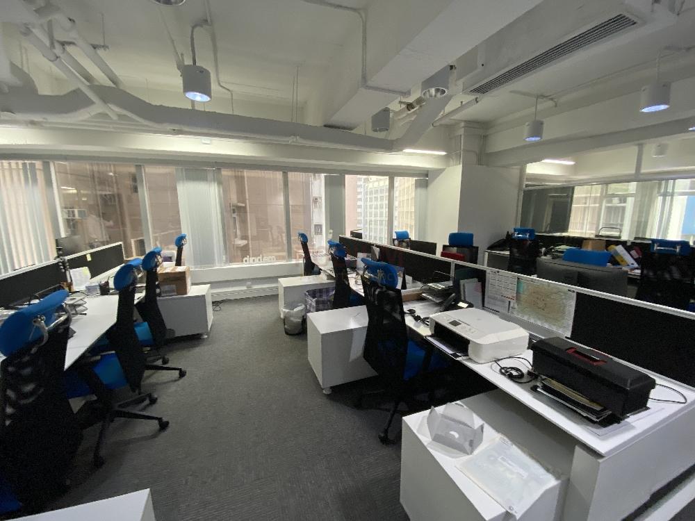 Universal Trade Centre                                       - IMG_5609.jpg                                                                                        