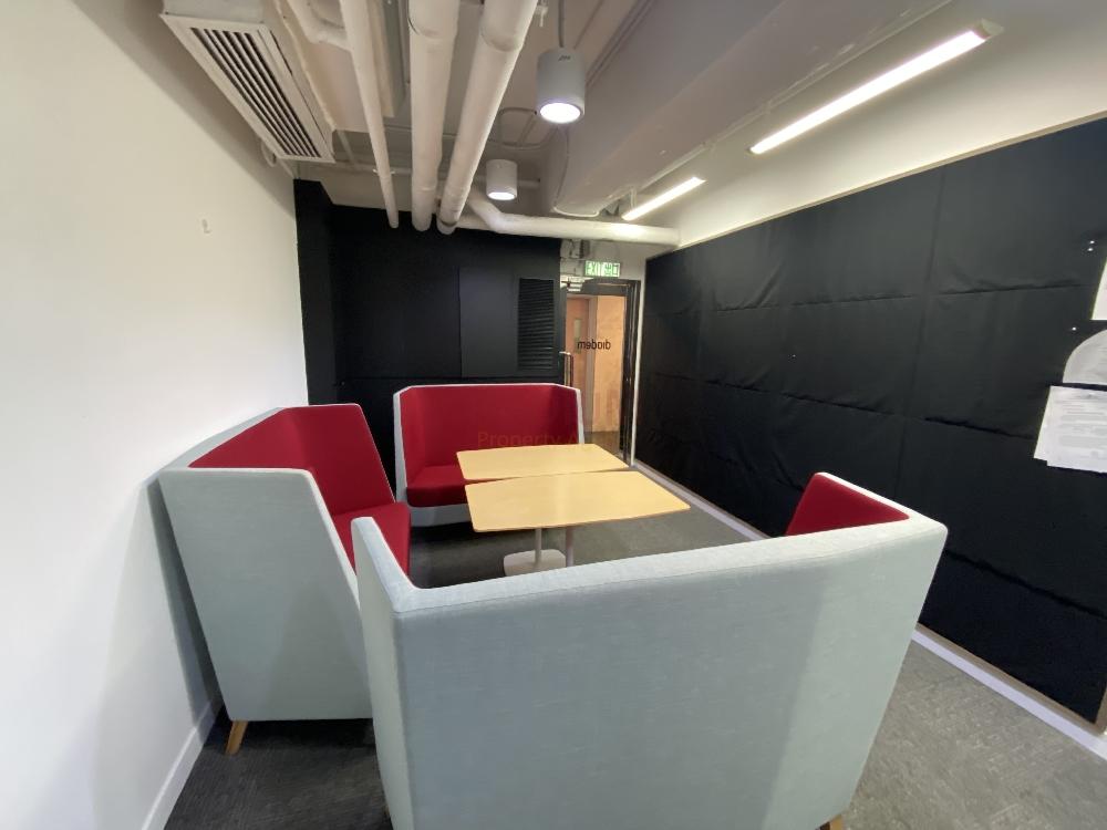 Universal Trade Centre                                       - IMG_5612.jpg                                                                                        