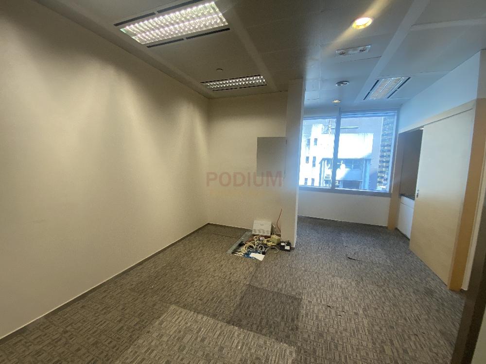 灣仔大同大廈                                                     Tai Tung Building                                            Wan Chai