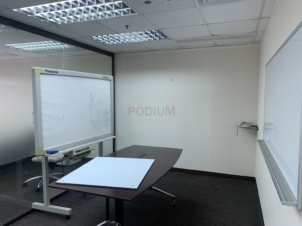 紅磡國際都會                                                     The Metropolis                                               Hung Hom