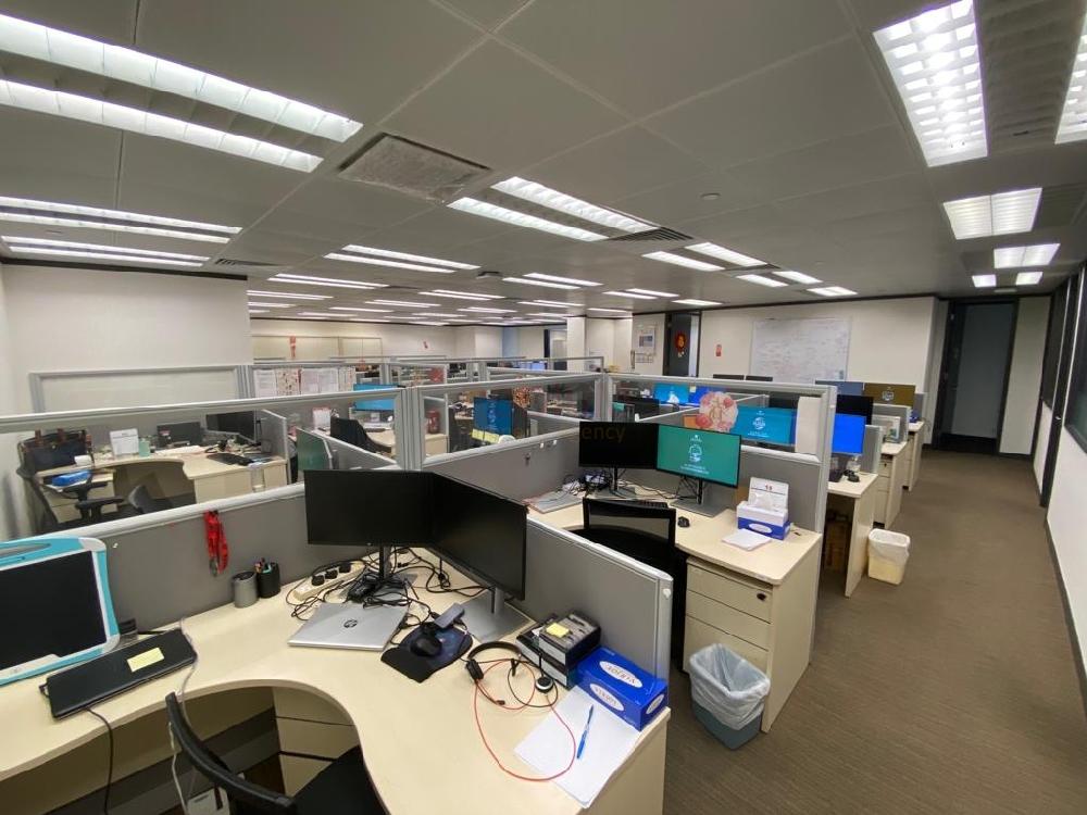 灣仔英皇集團中心                                                 Emperor Group Centre                                         Wan Chai