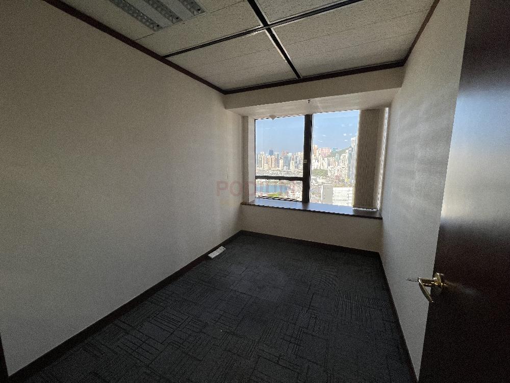 灣仔海港中心                                                     Harbour Centre                                               Wan Chai