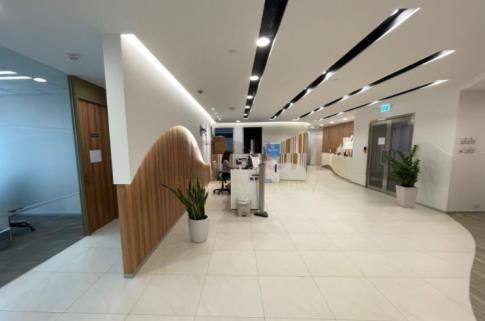 九龍灣宏天廣場                                                     Skyline Tower                                                Kowloon Bay