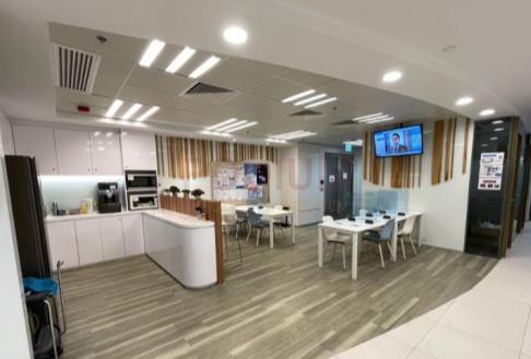 九龍灣宏天廣場                                                     Skyline Tower                                                Kowloon Bay