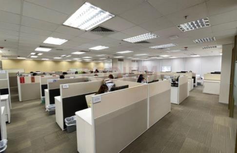 九龍灣宏天廣場                                                     Skyline Tower                                                Kowloon Bay