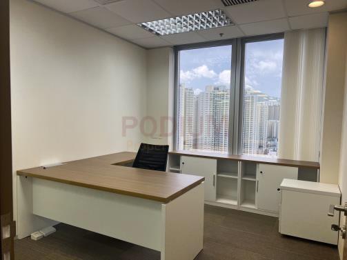 九龍灣宏天廣場                                                     Skyline Tower                                                Kowloon Bay