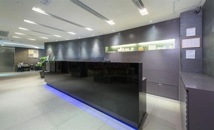 Cathay Mansion                                               Causeway Bay - 1.jpg                                                                                               