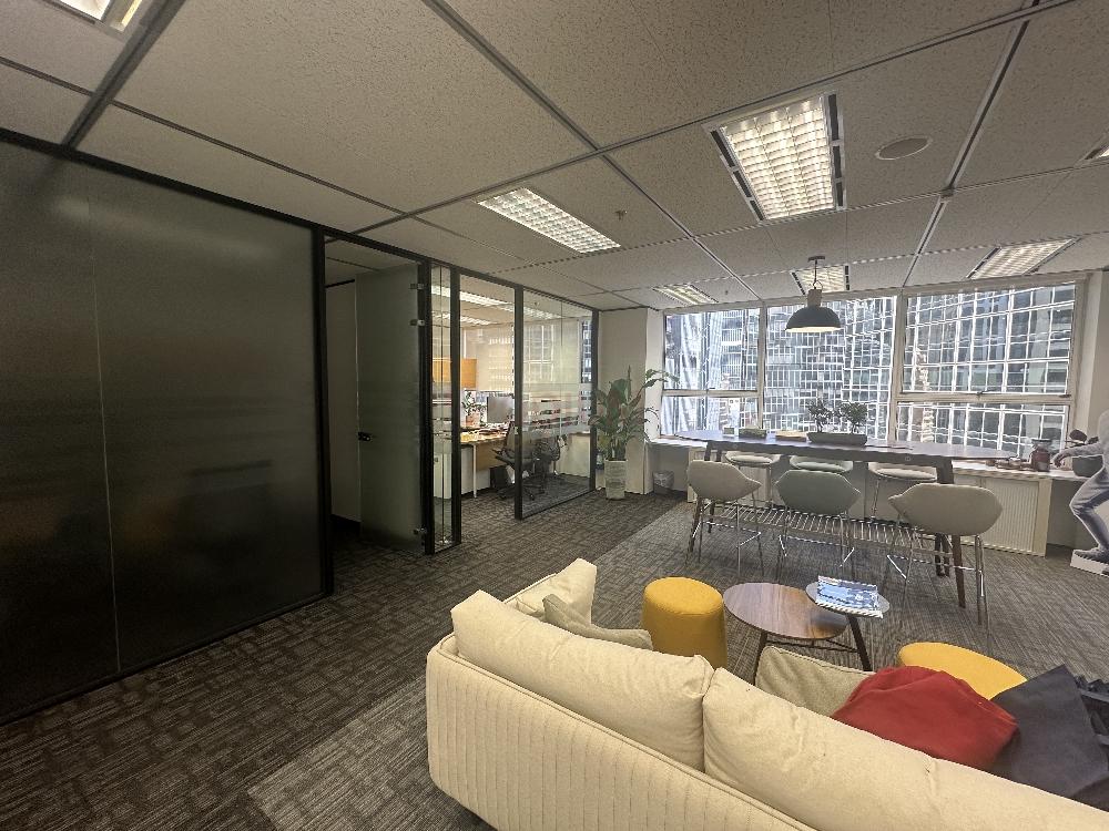 中環歷山大廈                                                     Alexandra House                                              Central