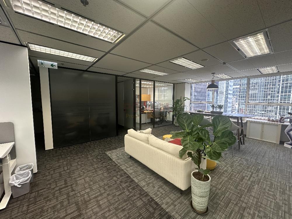 中環歷山大廈                                                     Alexandra House                                              Central