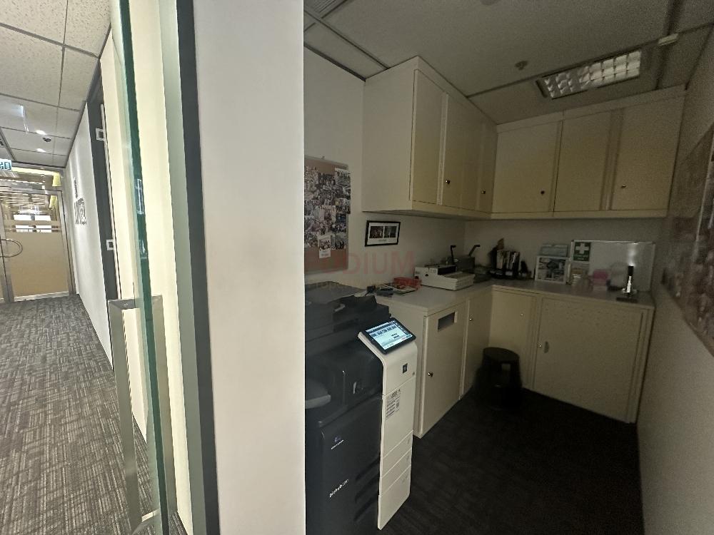 中環歷山大廈                                                     Alexandra House                                              Central