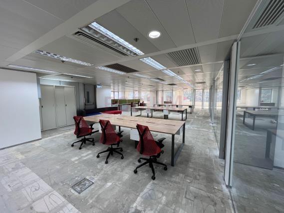 Dah Sing Financial Centre - 1.jpg                                                                                               