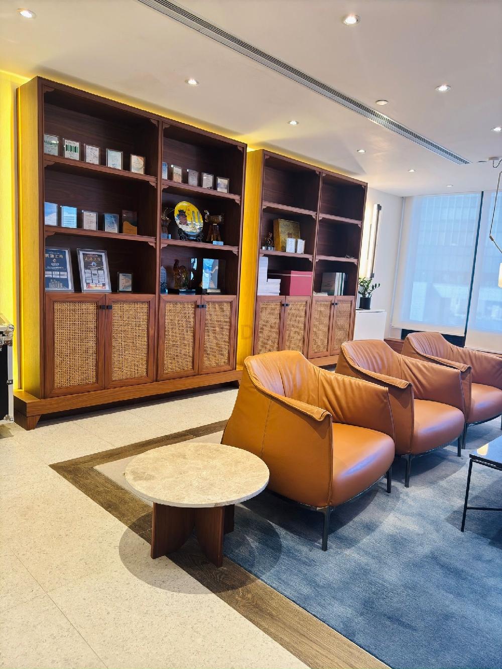 Admiralty Centre Tower 1 - Interior 2.JPG                                                                                      