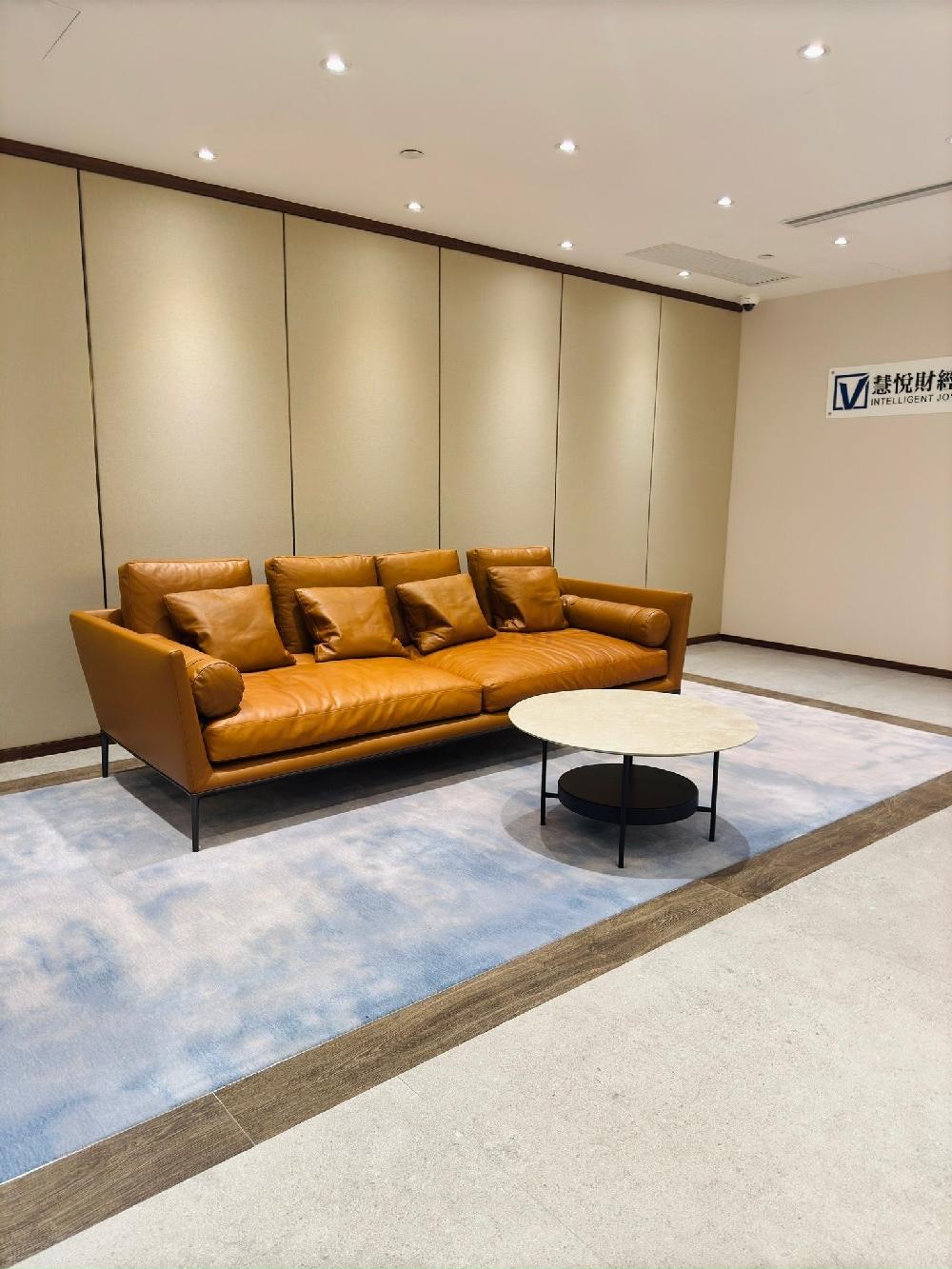 Admiralty Centre Tower 1 - Interior 4.JPG                                                                                      