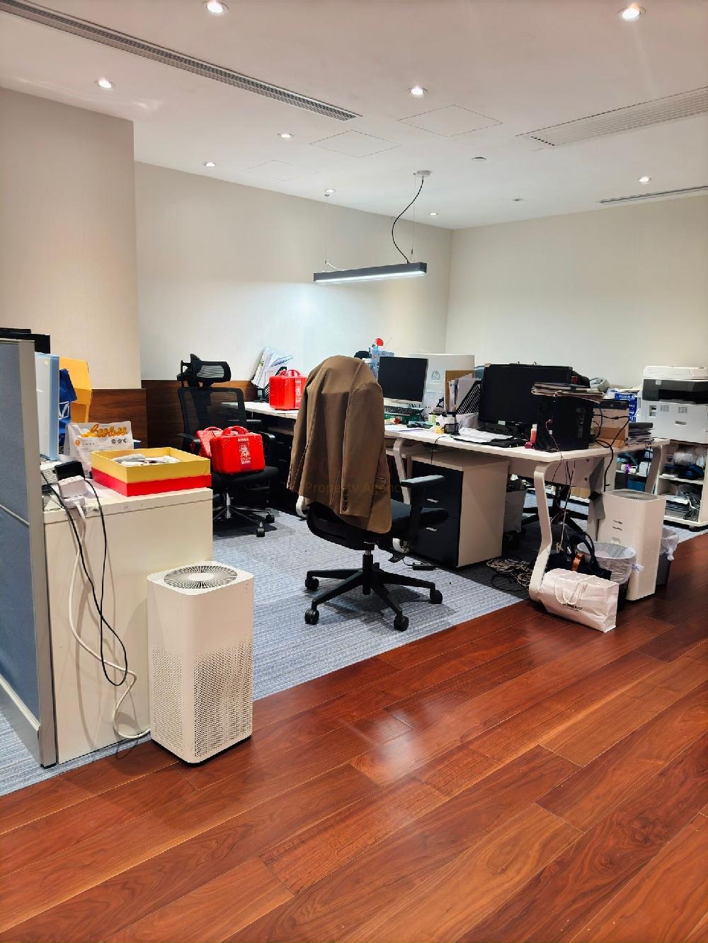 Admiralty Centre Tower 1 - Interior 10.JPG                                                                                     