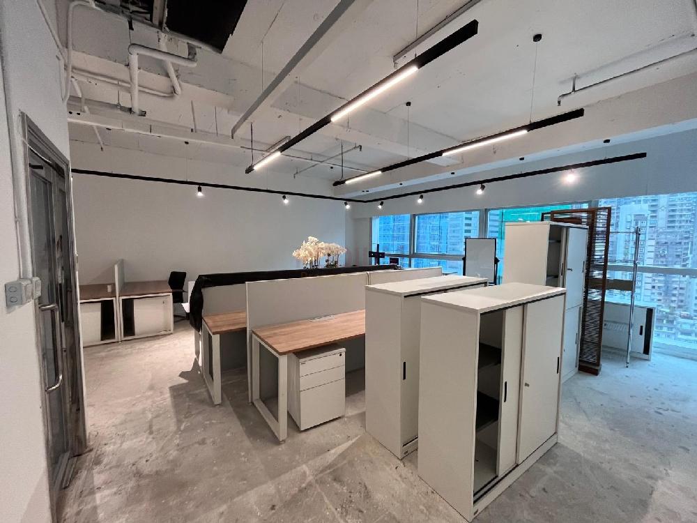 Winsome House                                                Central - Winsome House Interior 1.JPG                                                                        
