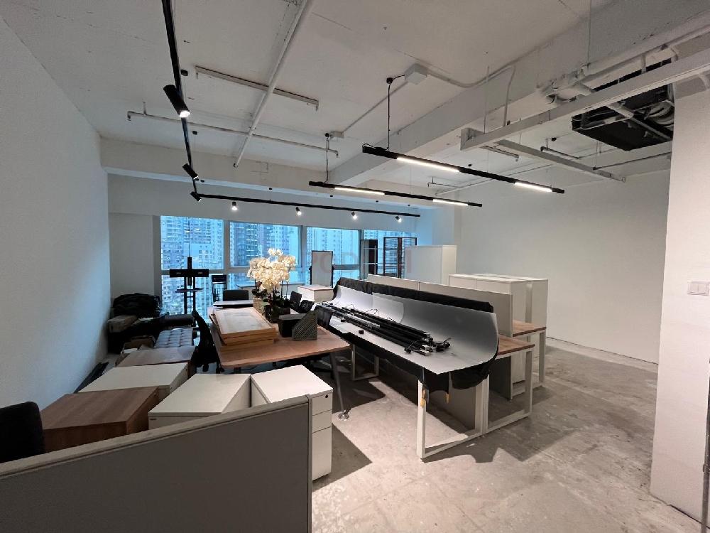 Winsome House                                                - Winsome House Interior 2.JPG                                                                        