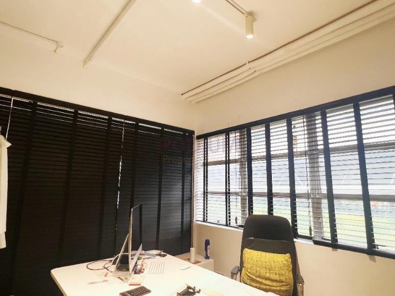 The Factory - Office Interior 5.jpg                                                                               