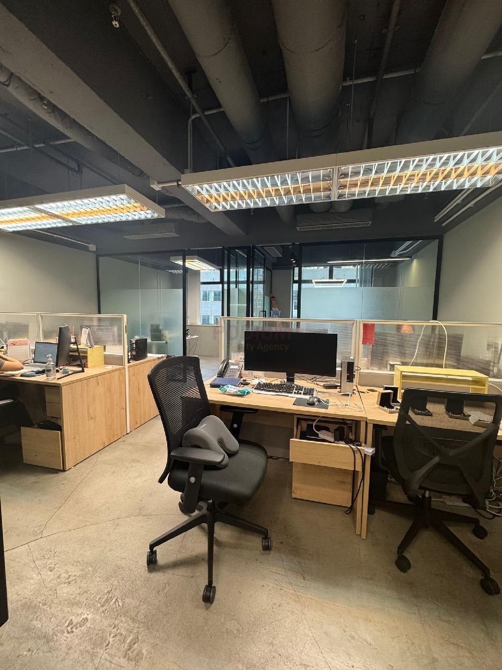 Wu Chung House                                               - Office Interior 3.JPG                                                                               