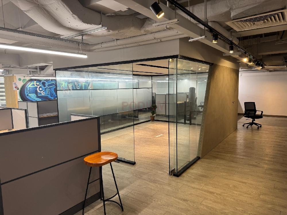Strand 50 Sheung Wan - Office Interior 1.jpg                                                                               