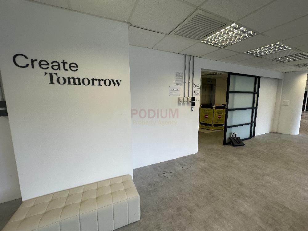 Lee Garden Six - Office Interior 6.jpg                                                                               