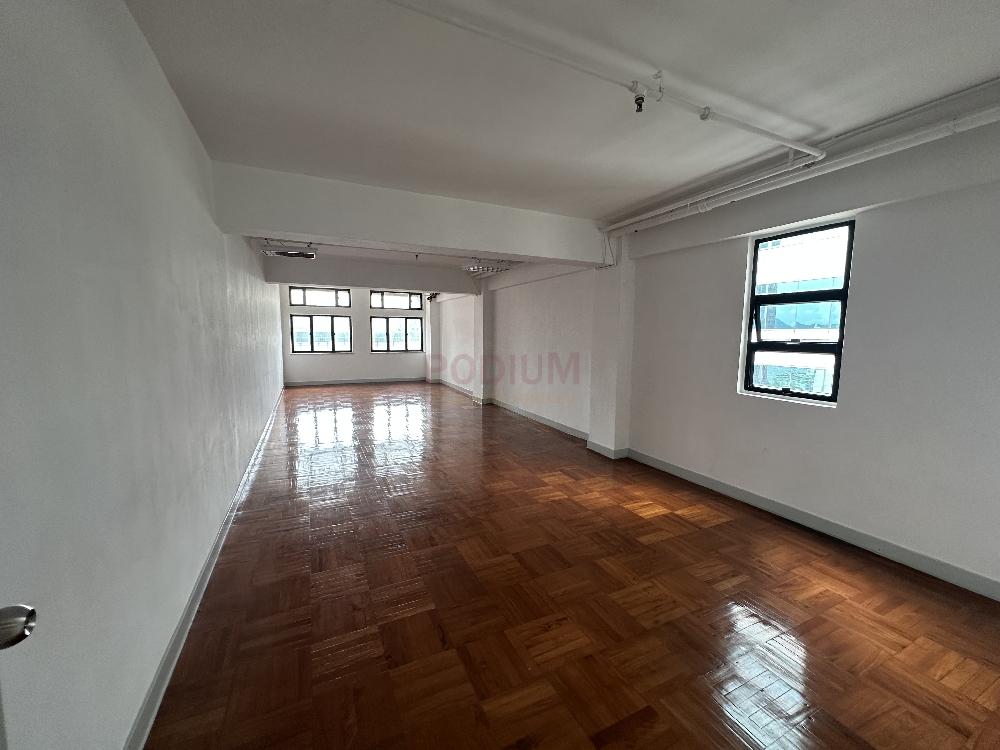 Dawning House - Office Interior 4.jpg                                                                               