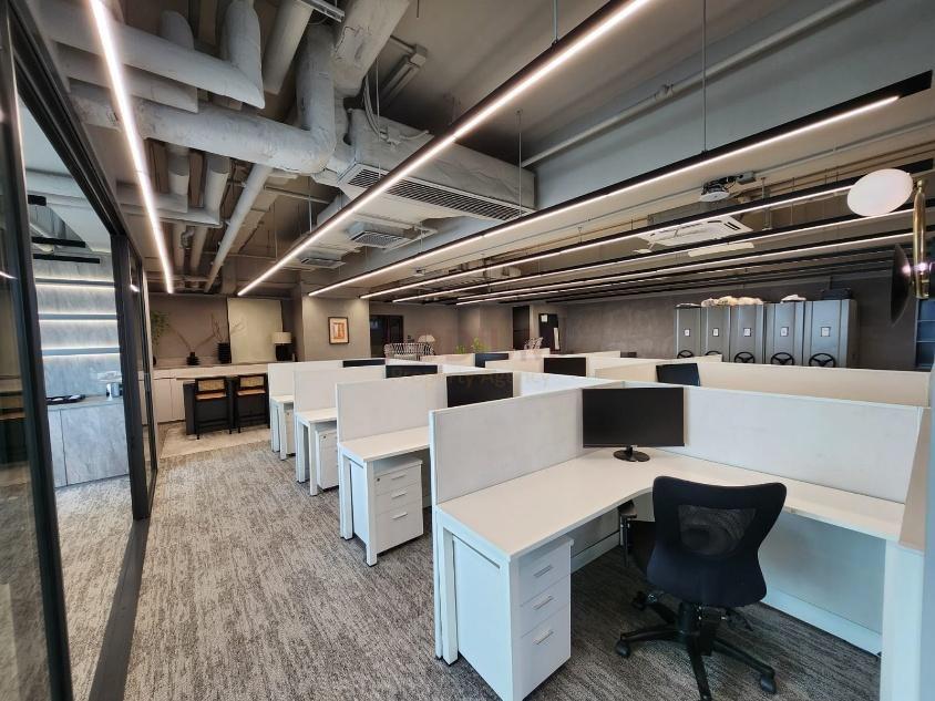 West Gate Tower                                              - Office Interior 2.jpg                                                                               