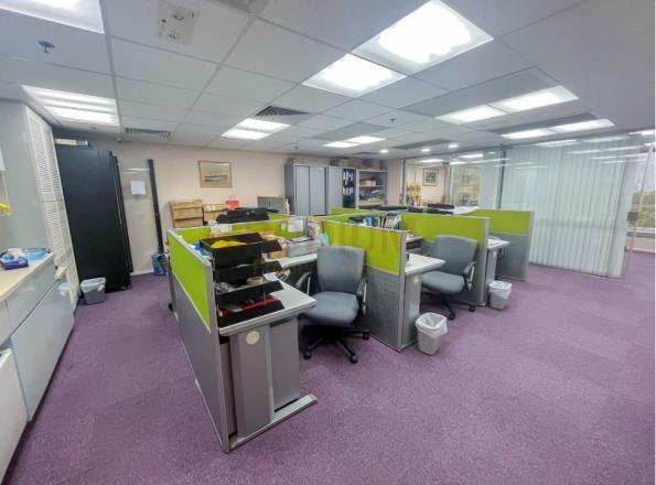 Chinachem Exchange Square                                    Quarry Bay - Office Interior 1.jpg                                                                               