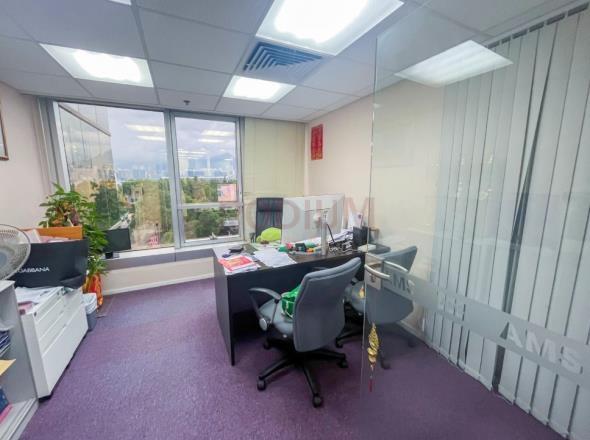 Chinachem Exchange Square                                    - Office Interior 2.jpg                                                                               