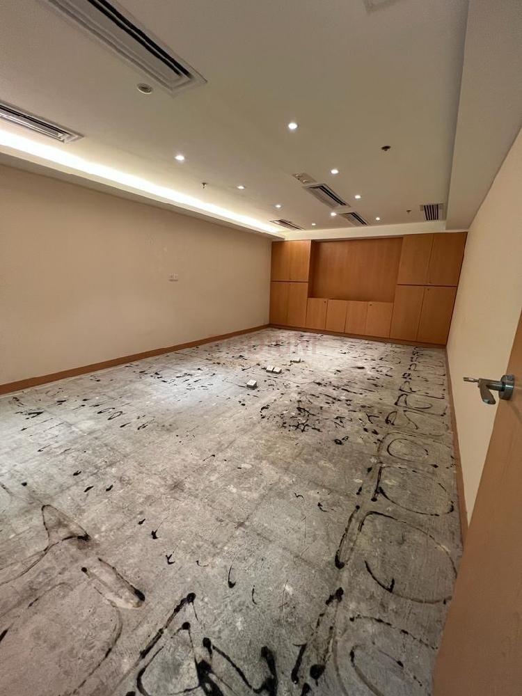 Capital Centre - Office Interior 2.JPG                                                                               