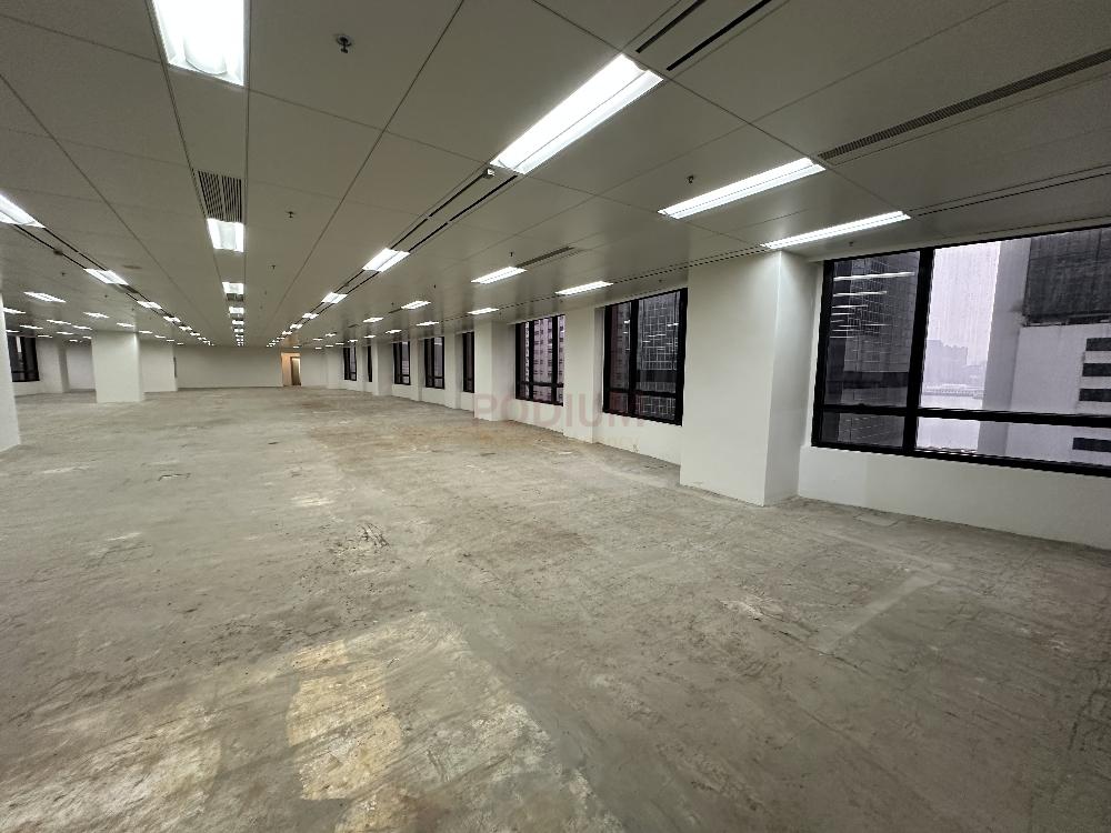 Luk Kwok Centre - Office Interior 1.jpg                                                                               