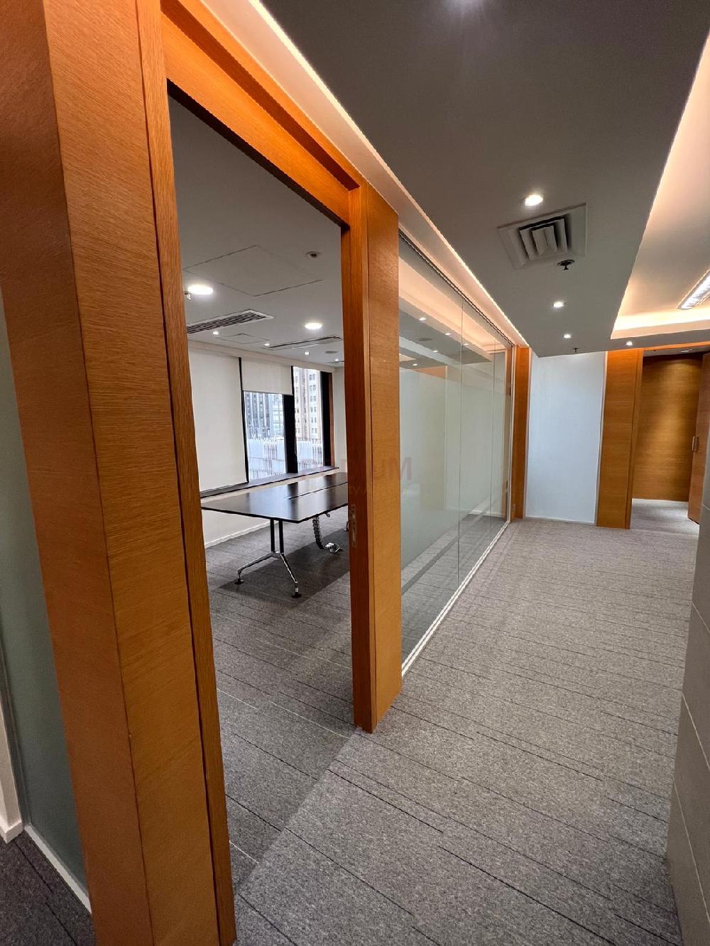 Capital Centre - Office Interior 2.JPG                                                                               