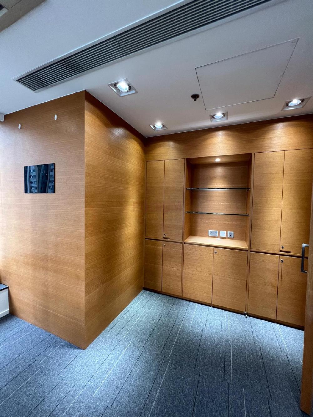Capital Centre - Office Interior 5.JPG                                                                               