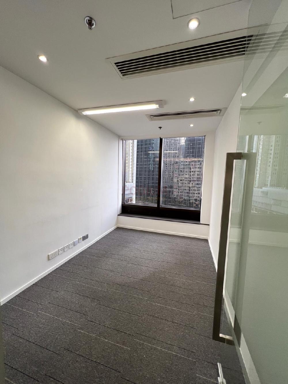 Capital Centre - Office Interior 14.JPG                                                                              
