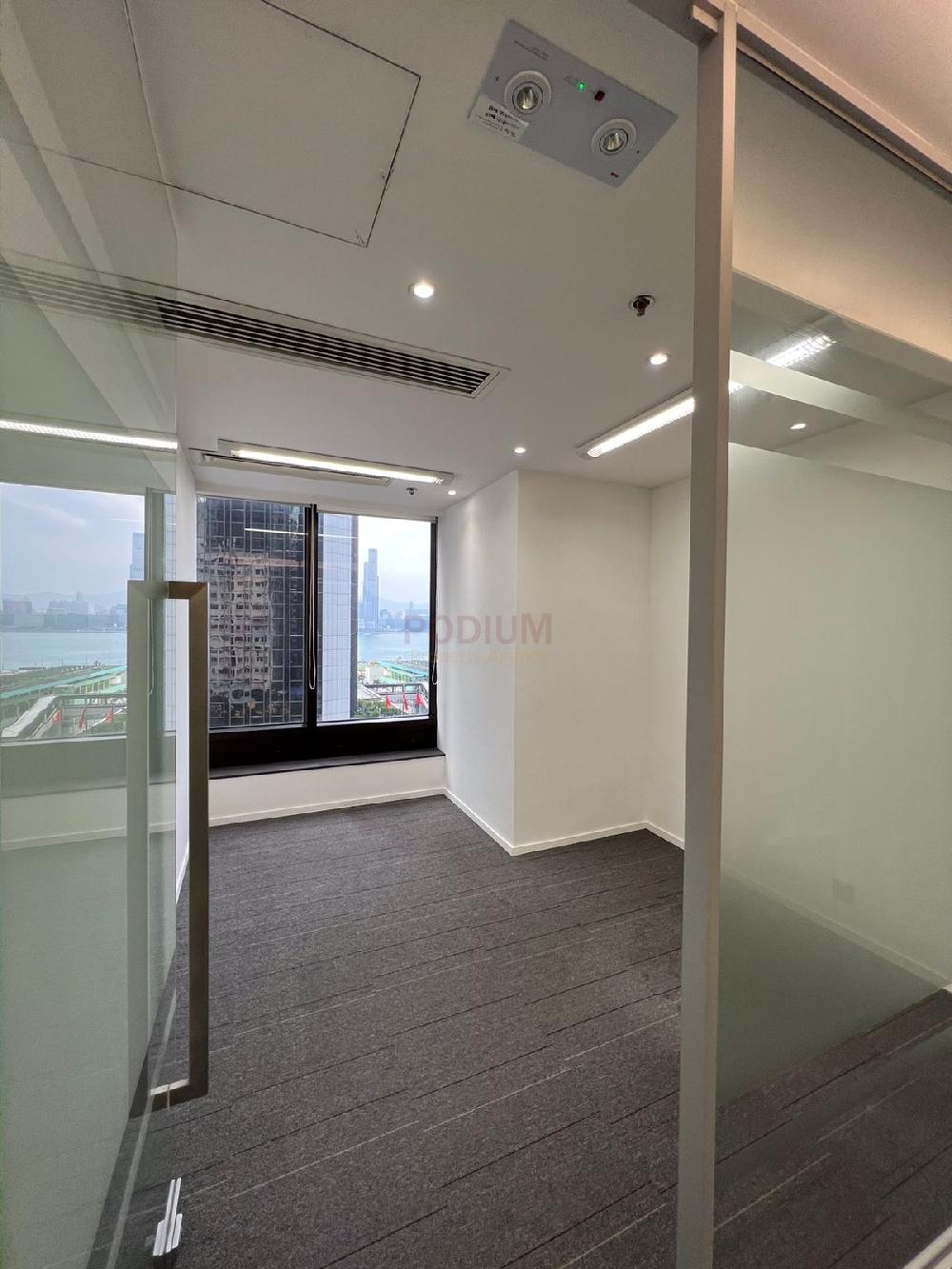 Capital Centre - Office Interior 15.JPG                                                                              