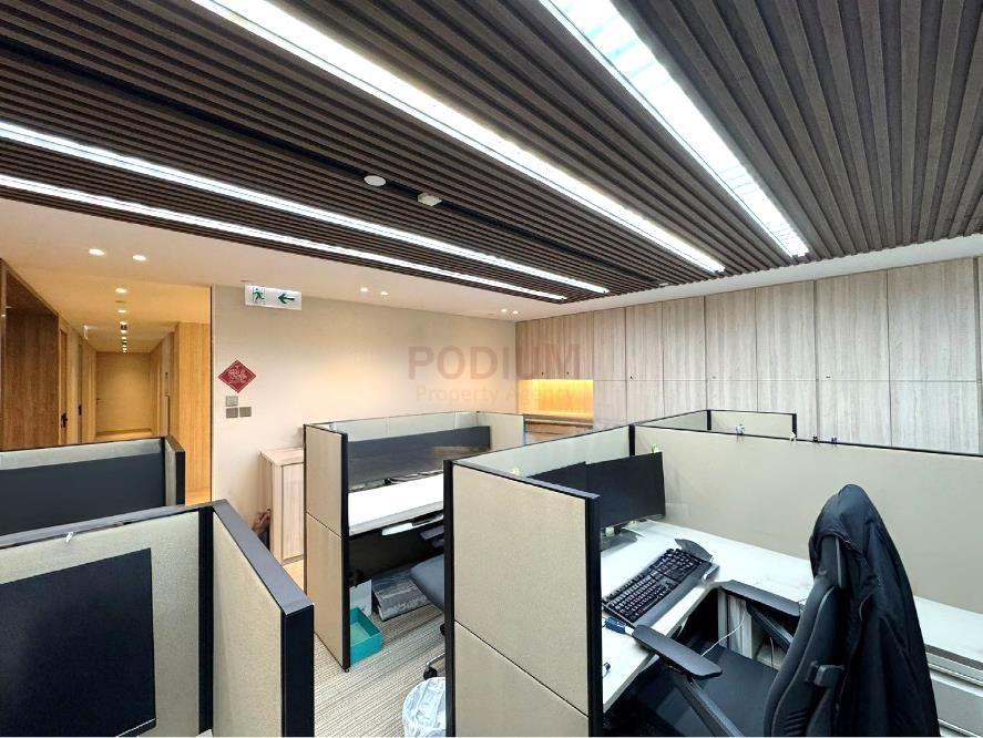 Times Square Tower One - Office Interior 6.jpg                                                                               