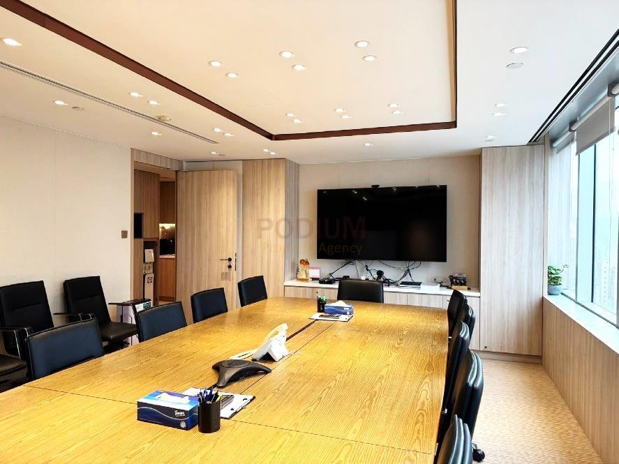 Times Square Tower One - Office Interior 8.jpg                                                                               