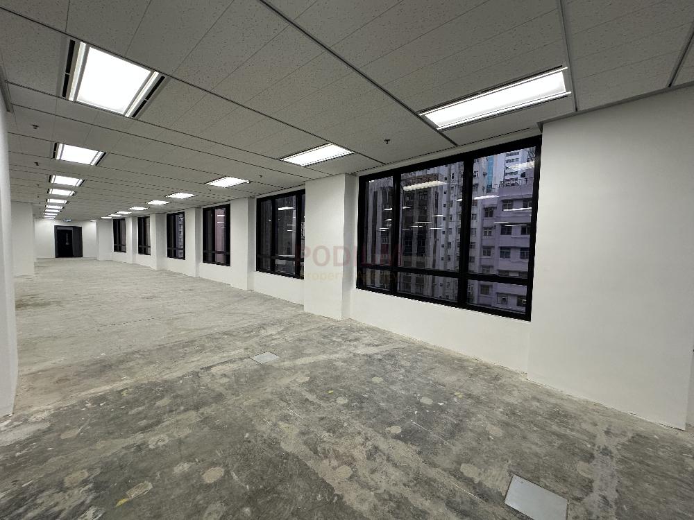 Luk Kwok Centre - Office Interior 4.jpg                                                                               
