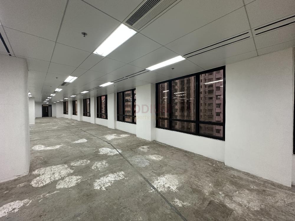 Luk Kwok Centre - Office Interior 5.jpg                                                                               