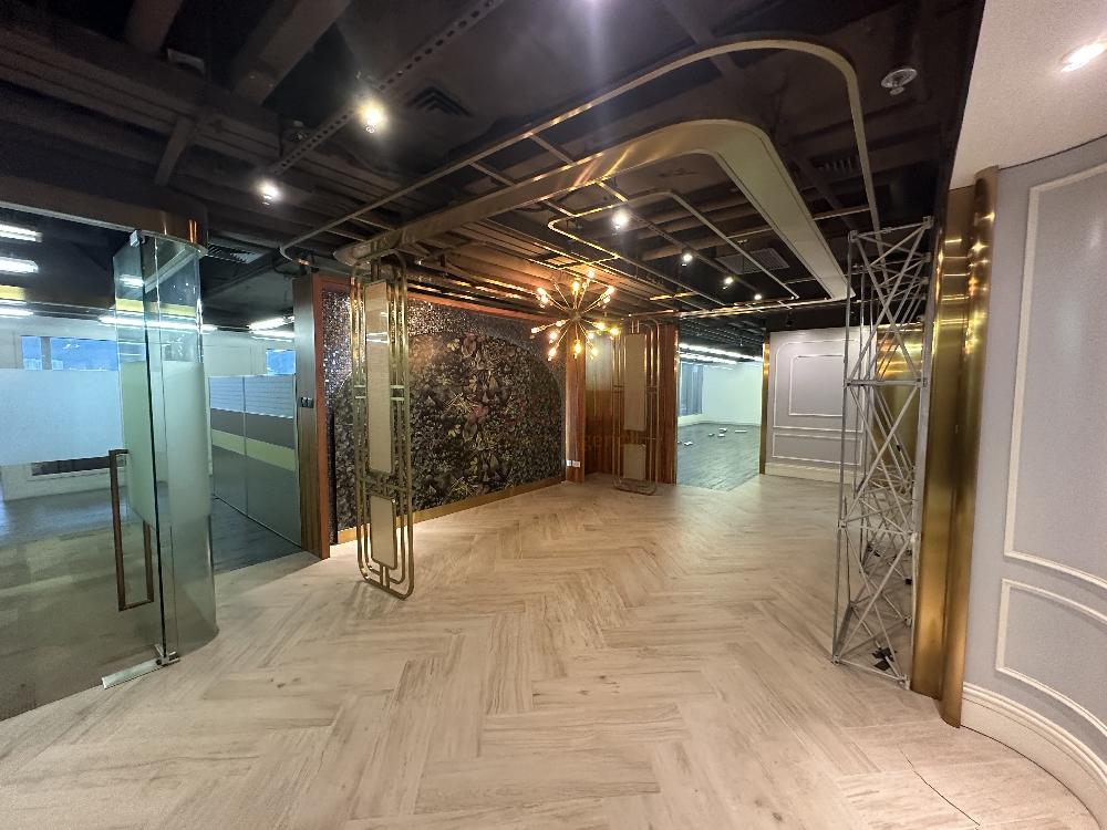 United Asia Finance Centre Wan Chai - Office Interior 1.jpg                                                                               