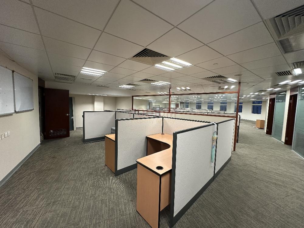 Hopewell Centre                                              - Office Interior 3.jpg                                                                               