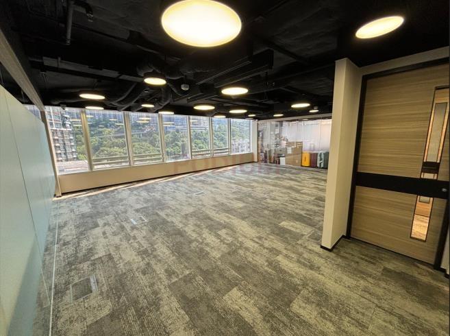 Island Place                                                 - Office Interior 2.jpg                                                                               