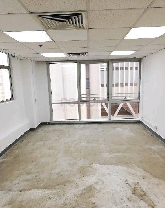 135 Bonham Strand Trade Centre                               Sheung Wan - Office Interior 1.jpg                                                                               
