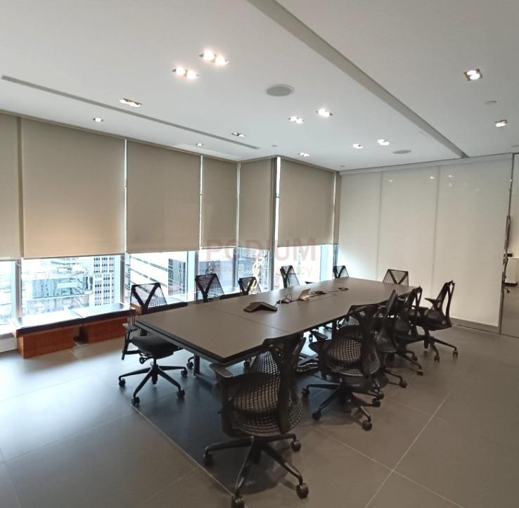 100 Queen's Road Central Central - Office Interior 1.jpg                                                                               