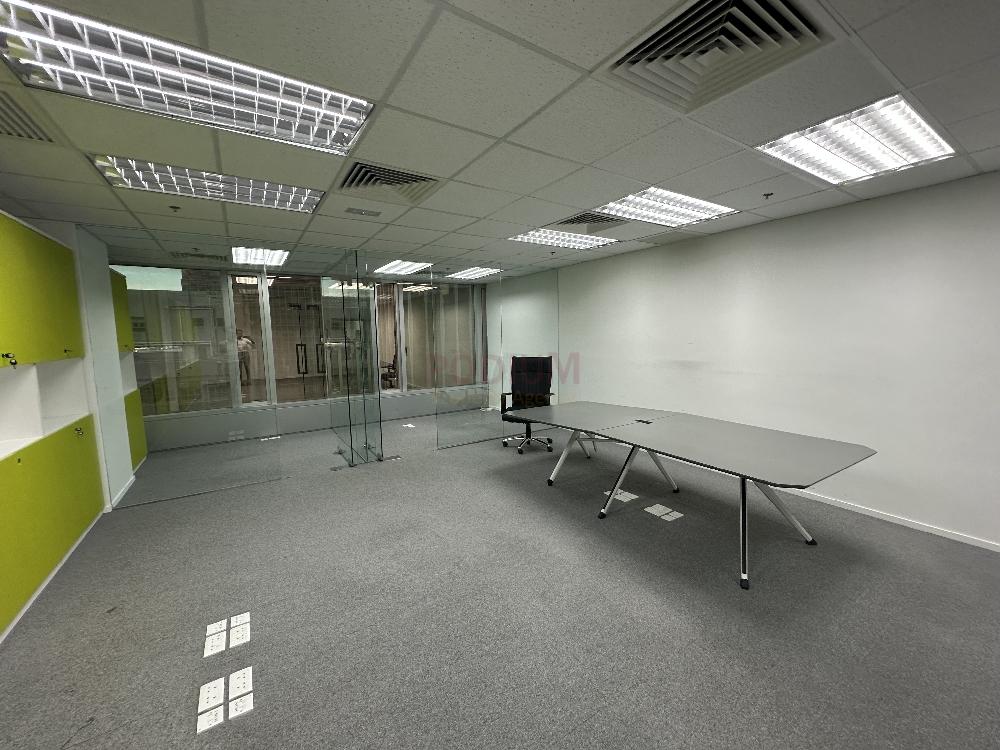 308 Central Des Voeux - Office Interior 2.jpg                                                                               